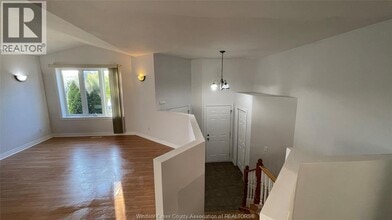 11396 Timber Bay Crescent in Windsor, ON - Building Photo - Building Photo