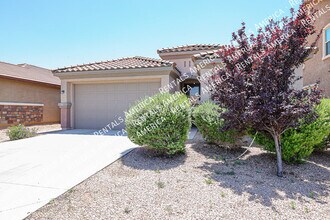 10915 E Calypso Ave in Mesa, AZ - Foto de edificio - Building Photo