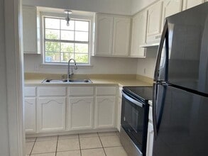 3407 Morelos Dr in Laredo, TX - Building Photo - Building Photo
