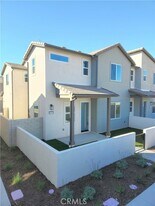 27444 Shining Willow Ln in Valencia, CA - Building Photo