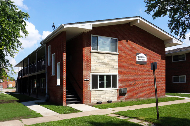 3905 Haas Ave in Lyons, IL - Foto de edificio - Primary Photo