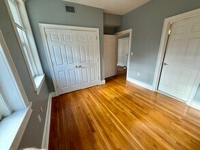 1607 Commonwealth Ave, Unit 6 in Boston, MA - Building Photo - Building Photo