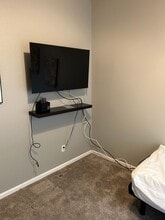 9420 Rainbow Falls Way in Elk Grove, CA - Building Photo - Building Photo