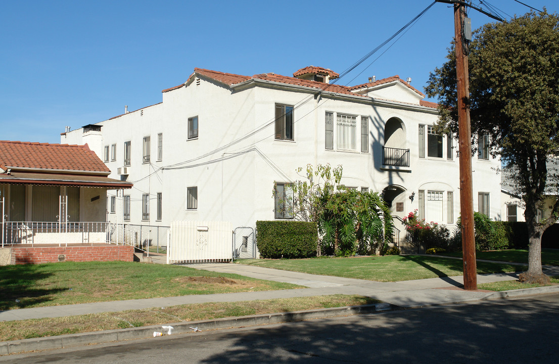 1123 E Acacia Ave in Glendale, CA - Building Photo