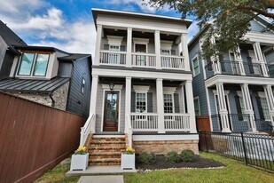 907 E 25th St in Houston, TX - Building Photo