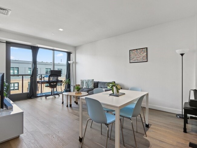 375 Canal St in Somerville, MA - Building Photo - Building Photo