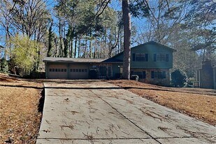 3208 Aspen Cir SW in Snellville, GA - Building Photo