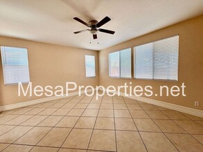 13626 Winewood St in Victorville, CA - Building Photo - Building Photo