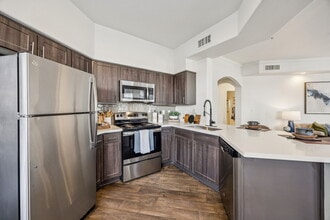 McDermott Place in Plano, TX - Foto de edificio - Building Photo