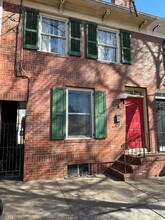 25 Crosswicks St in Bordentown, NJ - Building Photo - Building Photo