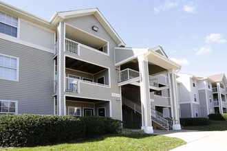 Lee Overlook Apartments in Centreville, VA - Building Photo - Building Photo