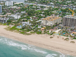 401 Briny Ave in Pompano Beach, FL - Building Photo - Building Photo
