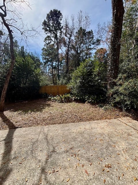 property at 2 Purpletop Ct