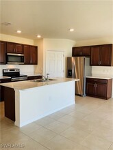 2038 Santa Barbara Blvd N in Cape Coral, FL - Building Photo - Building Photo