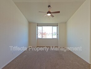 1036 Mount Oxford Ave in Windsor, CO - Building Photo - Building Photo