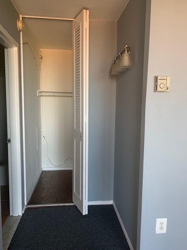 1 E University Pky, Unit #1309 in Baltimore, MD - Building Photo - Building Photo