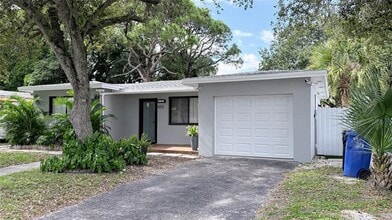 433 NW 15th Way in Fort Lauderdale, FL - Building Photo - Building Photo