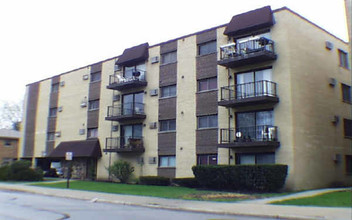 455 Graceland Ave in Des Plaines, IL - Building Photo - Building Photo