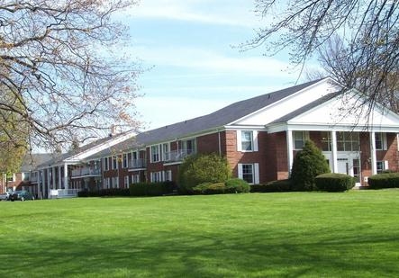 Colony Park Apartments in Elmira, NY - Building Photo