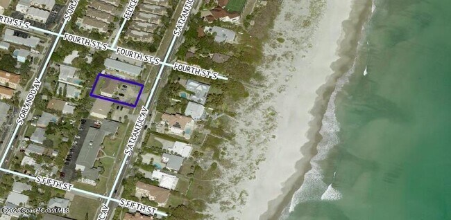 418 S Atlantic Ave in Cocoa Beach, FL - Building Photo - Building Photo
