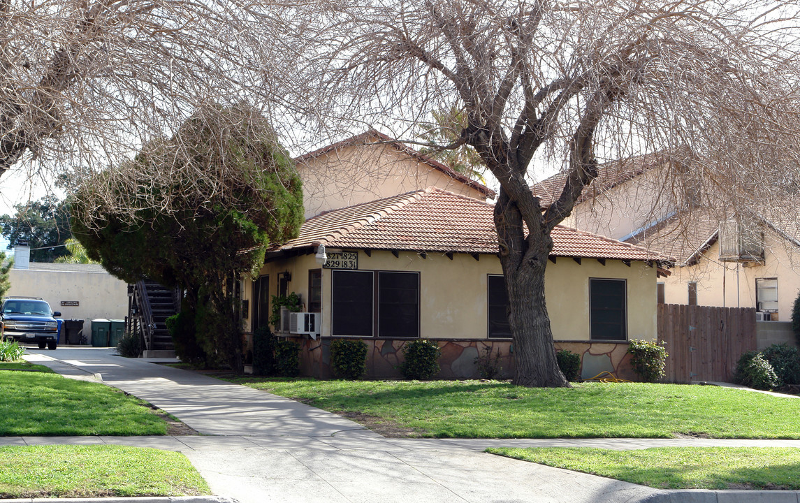 1829 N Sierra Way in San Bernardino, CA - Foto de edificio