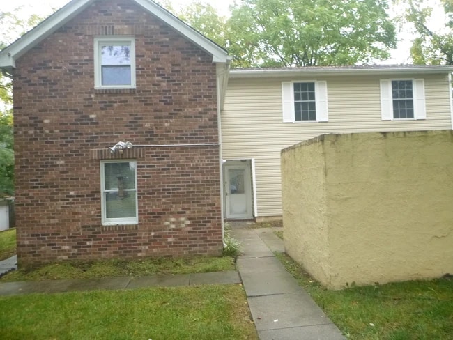 9533 Burton Ave