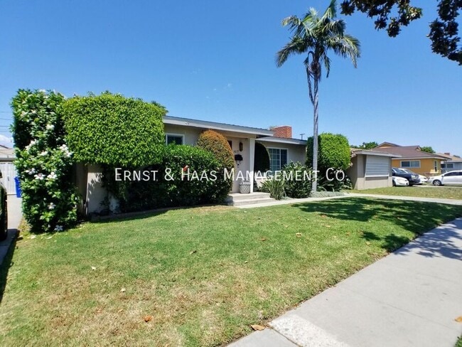 7619 Suva St in Downey, CA - Building Photo - Building Photo