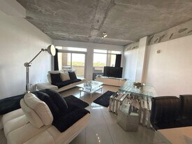 139 NE 32nd St in Miami, FL - Building Photo