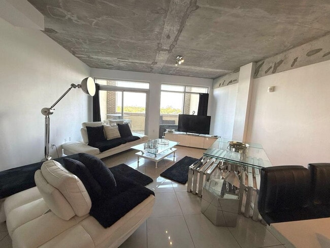 139 NE 32nd St in Miami, FL - Building Photo - Building Photo