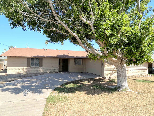 property at 5023 N 39th Dr