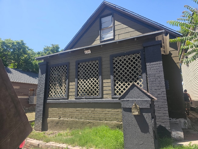 property at 640 E Northern Ave