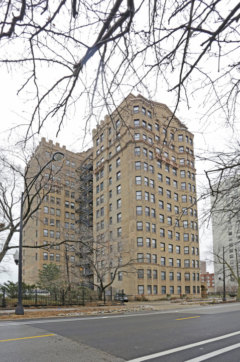 7321 S South Shore Dr in Chicago, IL - Building Photo