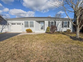 19 Pohatcong Ave in Waretown, NJ - Building Photo