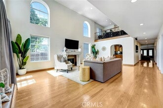 11242 Sheldon St in Los Angeles, CA - Building Photo - Building Photo