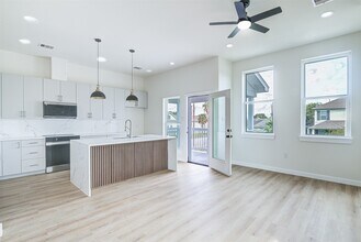 4025 Avenue M in Galveston, TX - Building Photo - Building Photo