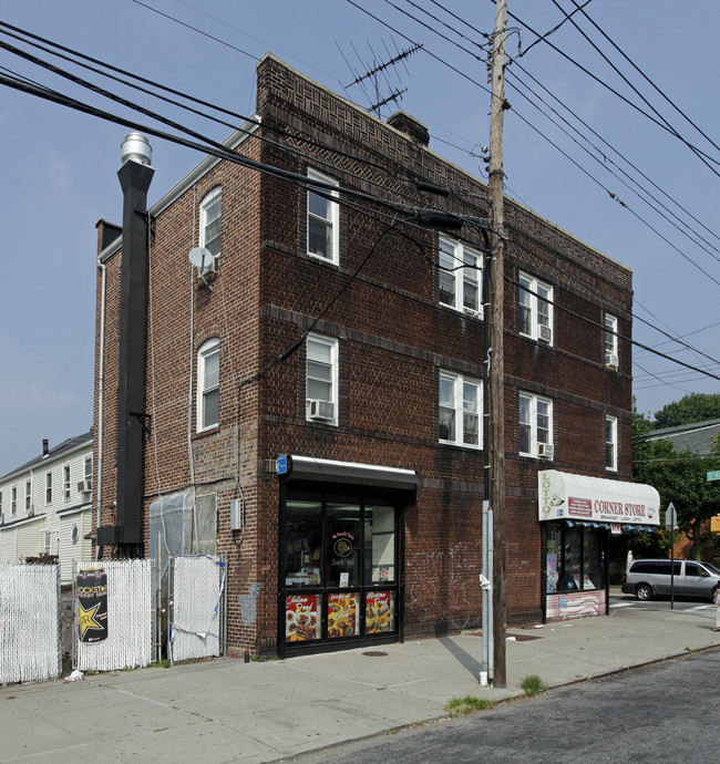 160-166 St Marys Ave in Staten Island, NY - Foto de edificio - Building Photo