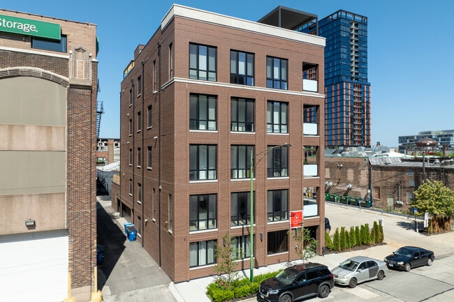 120 N Willard Ct in Chicago, IL - Building Photo - Building Photo