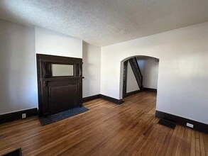 687 E Columbus St, Unit 687 E Columbus St in Columbus, OH - Foto de edificio - Building Photo