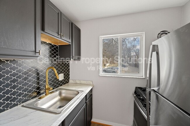 property at 3271 Morrison Ave
