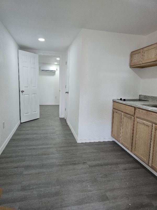 property at 3212 E Henry Ave