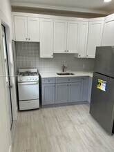 7710 Carlyle Ave in Miami Beach, FL - Building Photo - Building Photo