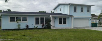 216 NE 3rd St in Satellite Beach, FL - Building Photo