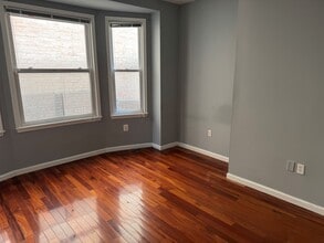 237 S 46th St, Unit MaxHouse 1 in Philadelphia, PA - Building Photo - Building Photo