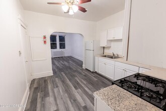 110 Rector St in Perth Amboy, NJ - Building Photo - Building Photo