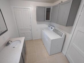 14644 Kellogg School Rd in Hickory Corners, MI - Building Photo - Building Photo