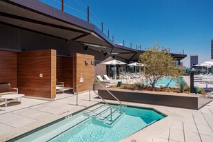 6401 Wilshire Blvd in Los Angeles, CA - Building Photo