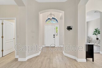 19246 Meadow Pine Dr in Tampa, FL - Building Photo - Building Photo