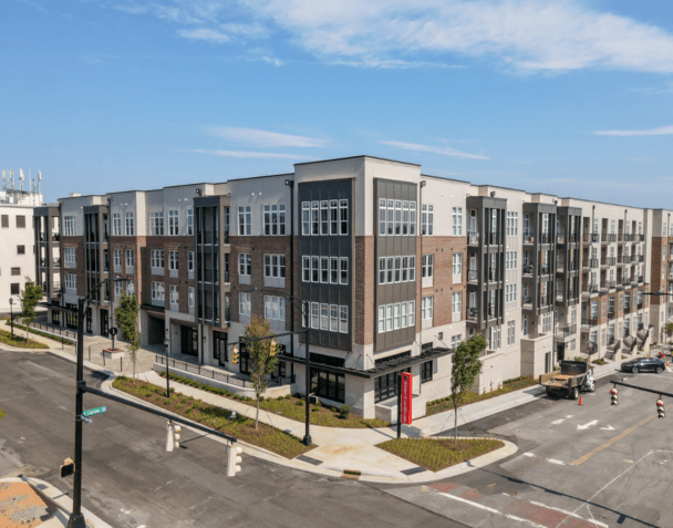 One North Center in Hickory, NC - Building Photo