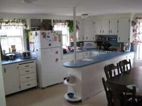 50 Elm St in Milford, NH - Building Photo - Building Photo