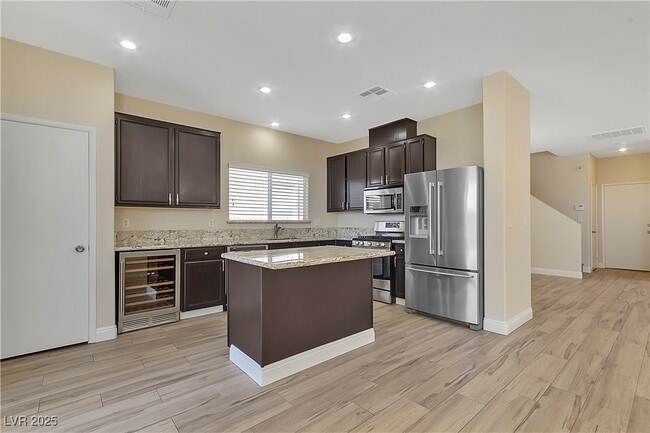 11169 Sandrone Ave in Las Vegas, NV - Building Photo - Building Photo